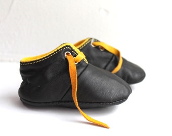 3 - 6 Months Slippers / Baby Shoes Lamb Leather OwO SHOES Black  Yellow
