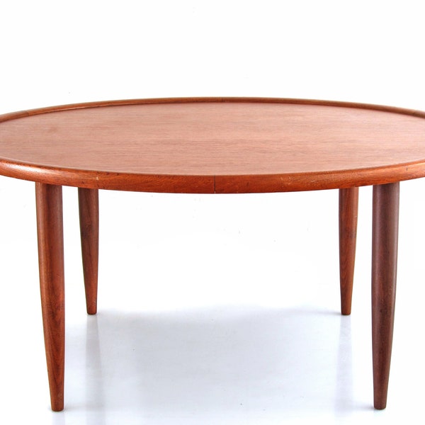 Danish round coffee table - hans wegner, fifties,vintage, eames, grete jalk, arne jacobsen, tapiovaara, friso kramer, finn juhl, alvar aalto