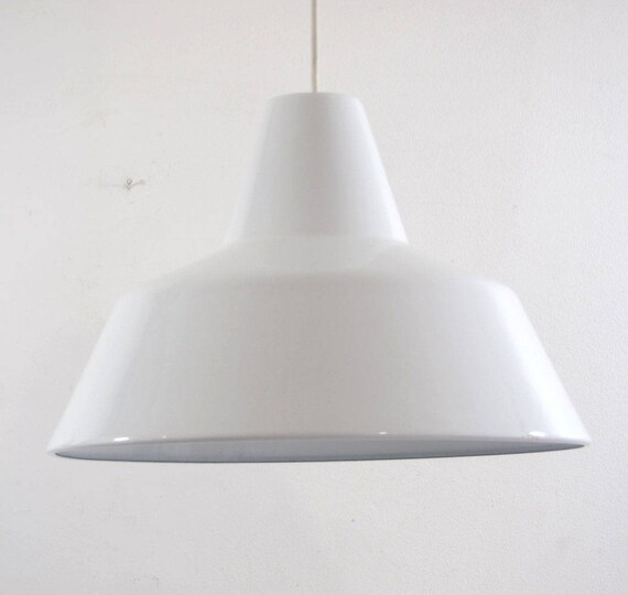 Louis Poulsen vintage white hanging light eames, arne jacobsen, vintage, scandinavian, fifties, sixties, henningsen, aalto fog morup lyfa Louis Poulsen vintage white hanging light eames, arne jacobsen, vintage, scandinavian, fifties, sixties, henningsen, aalto fog morup lyfa