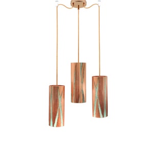 Pendellampa "COPPER LIGHT", med 3 handgjorda lampskärmar av akrylglas med koppar och patina, textilkabel, anpassningsbar