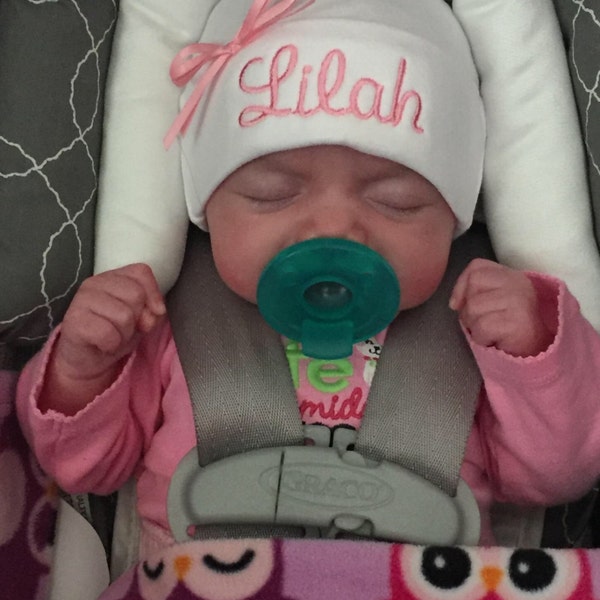 CUFF NEWBORN GIRL Hat, Bright Pink Name, Bright Pink bow, Monogrammed Hospital hat, Beanie hat, Newborn beanie hat, Newborn baby girl hat,