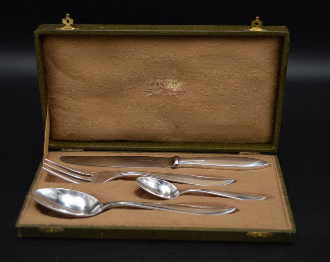 Christofle Dining Set Individual Box 4 Pieces Fork Spoon Teaspoon Knife Fully Marked Christofle 1920-1935 Atlantic Pattern Silver Plate