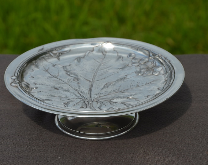 Vintage French Silver Plate Tazza Pedestal Dish Fruit Bowl Gallia Orfevrerie 1908-1929 Beautiful Design French Silver Plated Bowl