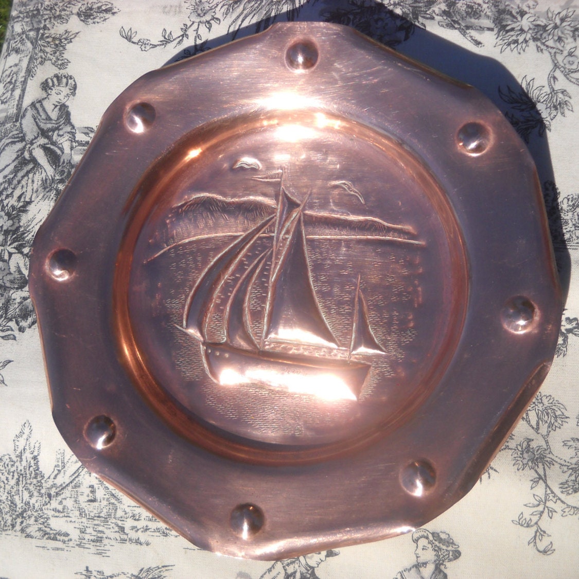 Arts & Crafts Hand Hammered Solid Copper Decorative Plate Sailboat All Crafted 1900S Lovely Patina N