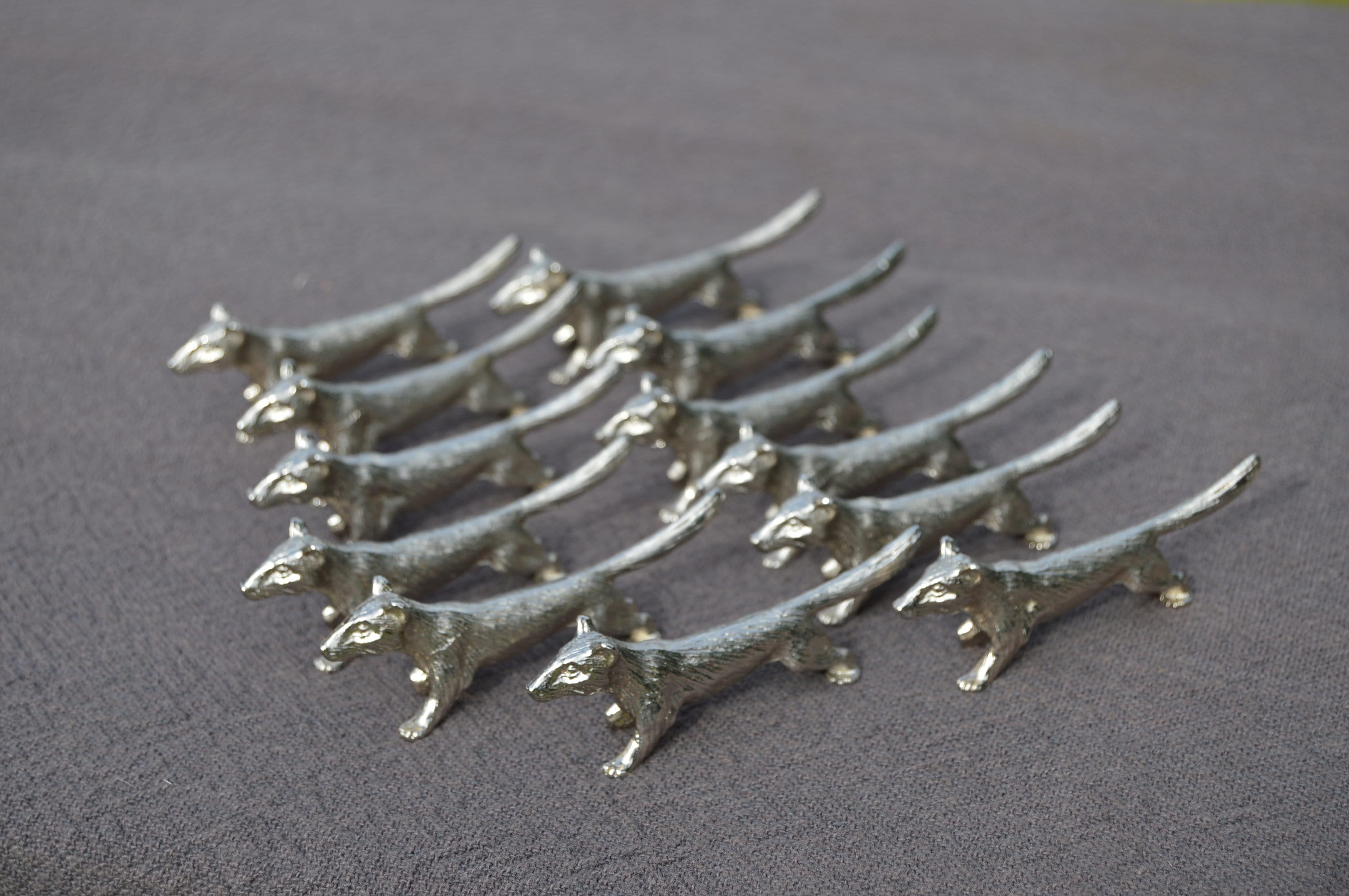 Douze 12 Couteaux Repose Loir Dormouse Ensemble de Douze Souris Bonne Condition Vaisselle Lourde Hau