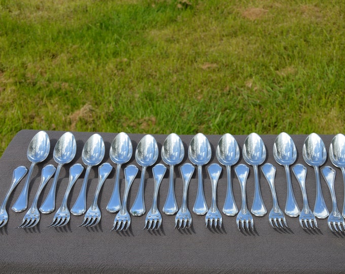 Cailar Bayard 12 Forks and 12 Spoons  SPATOURS Pattern French Silver Plated Marked Cailar Bayard Cutlery Flatware Super Polished Condition