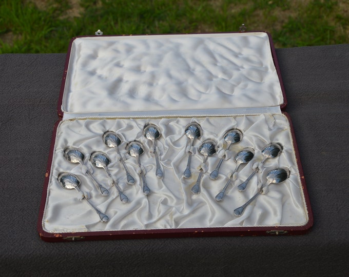 Silver Plated Boxed Spoons Antique French Bundle of 12 Silver Plated 'Metaille Blanc Coffee Spoons Teaspoons Afternoon Tea Quality