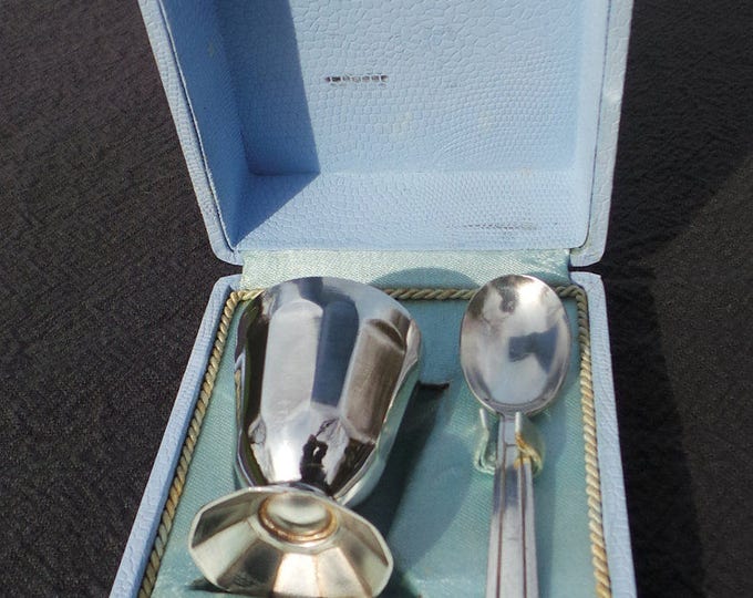 Boxed Silver Plate Egg Cup and Spoon French Vintage Hallmarked Spoon Breakfast Set Children's Petit Dejeuner Gift Set Christening Birthday