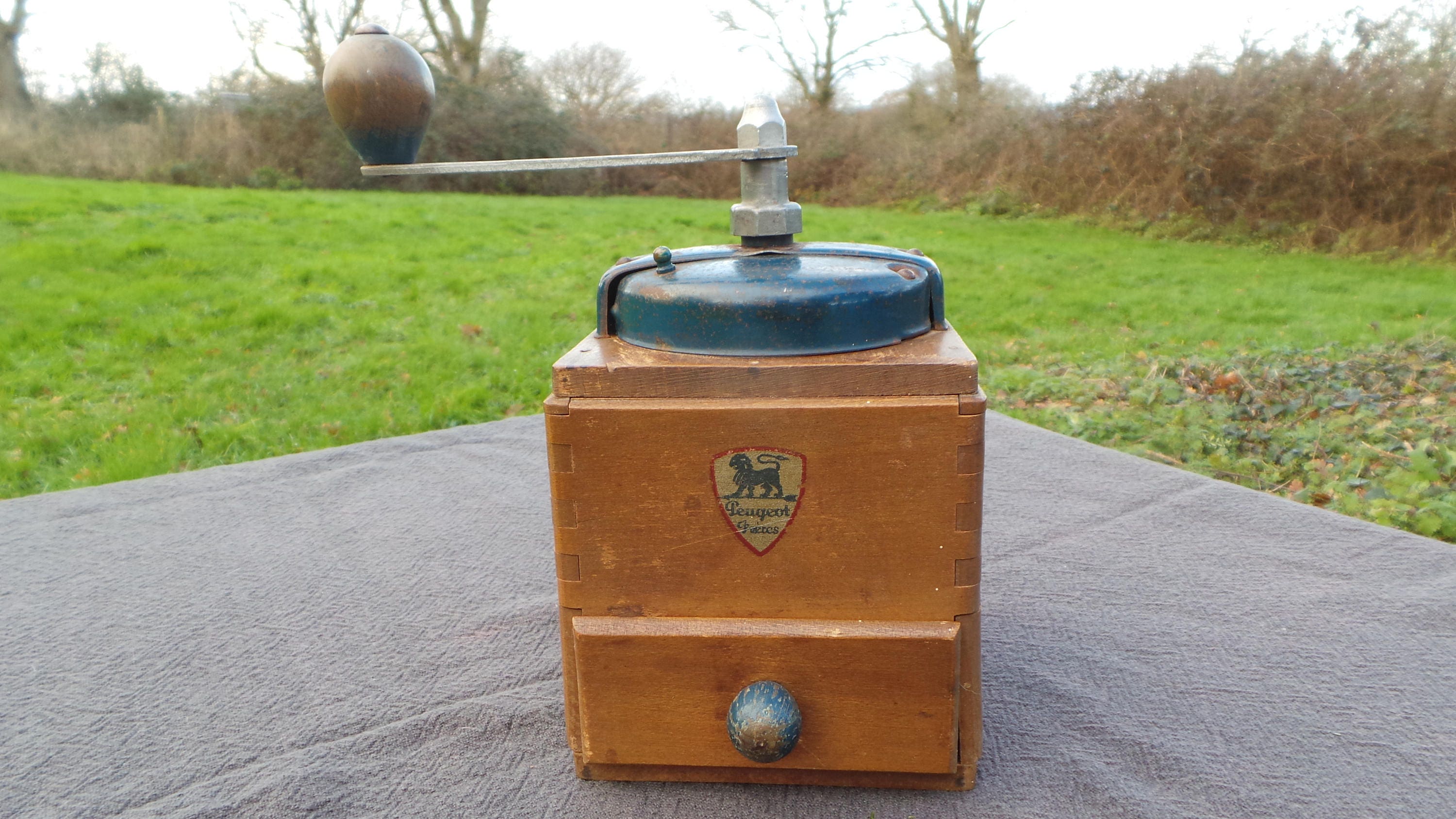 Vintage Français Peugeot Bros Blue Coffee Grinder Metal Handle Attachments Mill à Café Enamel Bean M