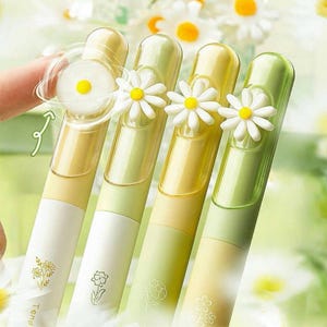 Set di 4 penne gel Daisy - inchiostro nero da 0,5 mm, asciugatura rapida, penne opache retrattili, strumenti di scrittura antistress