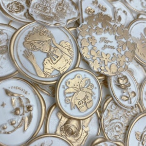30 Stück Gold Weiß Handgemachte Selbstklebende Wachssiegel Aufkleber / Peel & Stick Wachssiegel / Einladung Wachssiegel Blume / 3D / Blumenstrauß / Stempel
