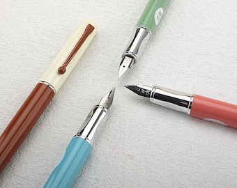 Vintage Dual Color Fountain Pen 0.5mm Fine Nib Metal Fountain Pen Twist Converter Ink Pen Journal Gift Pen
