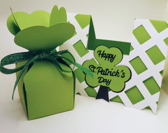 Explosionsbox svg mit Regenbogenschichten. explodierende Karte. Cricut Geschenk.