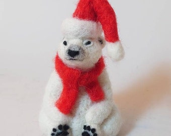 Needle felted bear miniature, Miniature soft sculpture, Ideal Christmas gift, felted animal