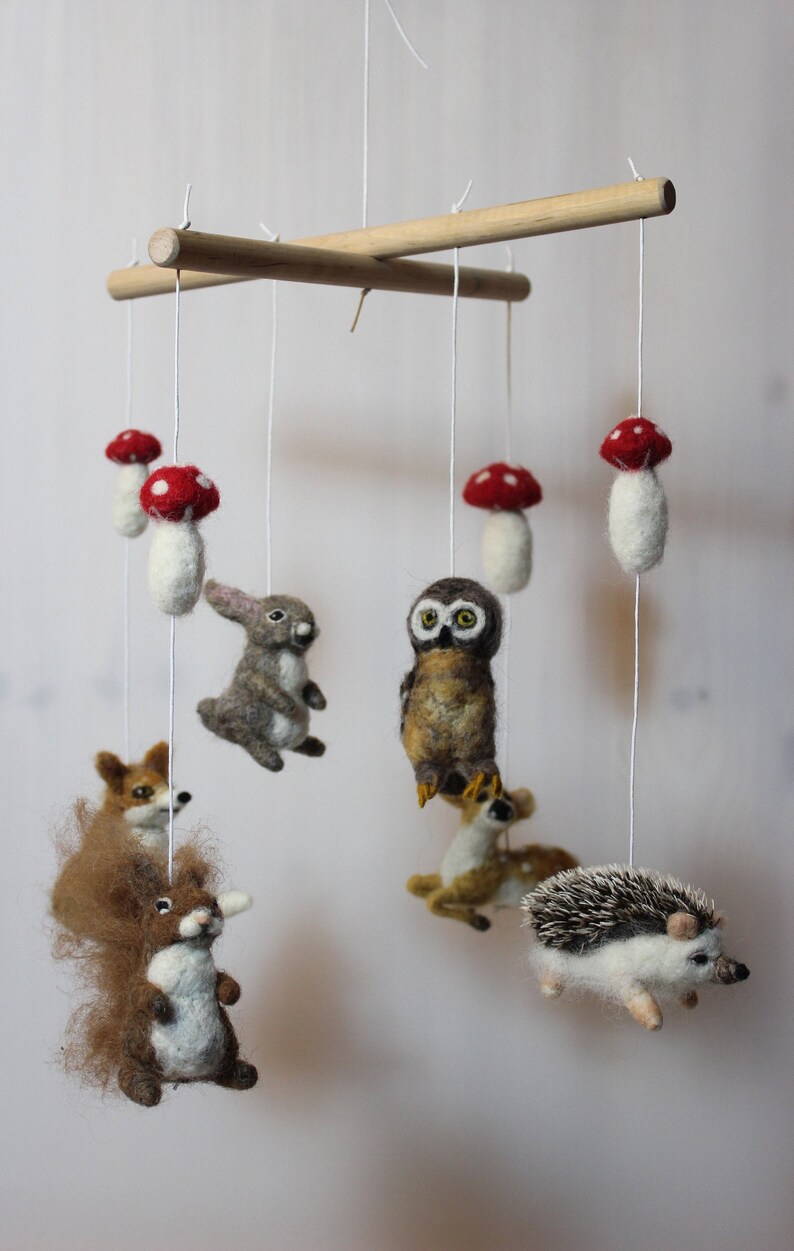 Felted baby mobile, forest animals and mushrooms, hedgehog, owl, hare, fox, baby deer, squirrel zdjęcie 2