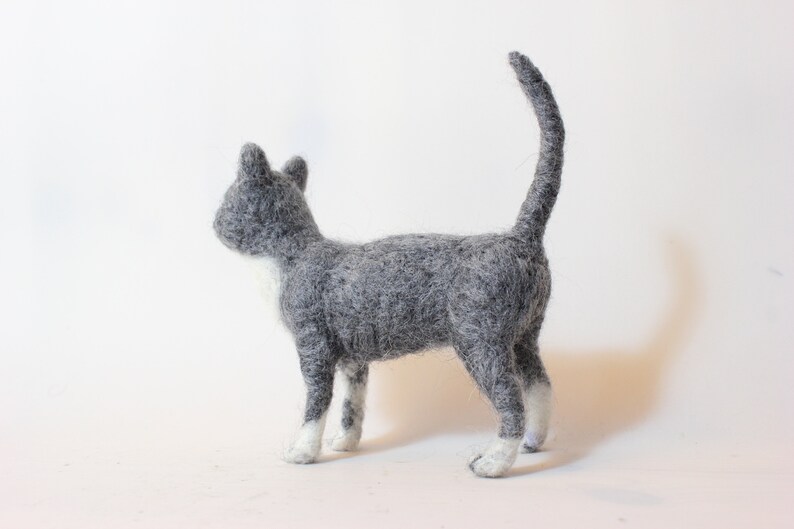 Custom Cat Portrait. Needle Felted Pet Portrait. Custom Cat Sculpture. Sitting Cat made to order. DaliaNerijusFelt image 2