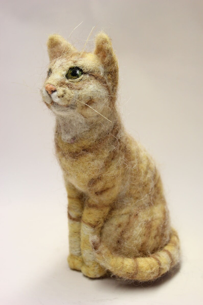 Custom Cat Portrait. Needle Felted Pet Portrait. Custom Cat Sculpture. Sitting Cat made to order. DaliaNerijusFelt image 8