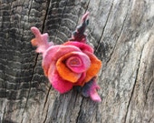 Rose Brosche aus Wolle, Filz Blumenbrosche, versandbereit