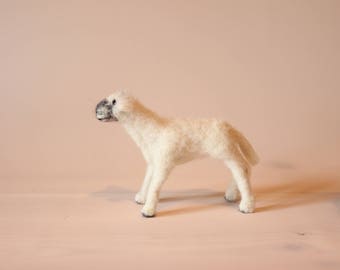 Needle Felted Lamb, Handmade white lamb, Needle felted sheep, Christmas gift, the Holy Lamb, Needle Felted Animal, Cristmas ornament