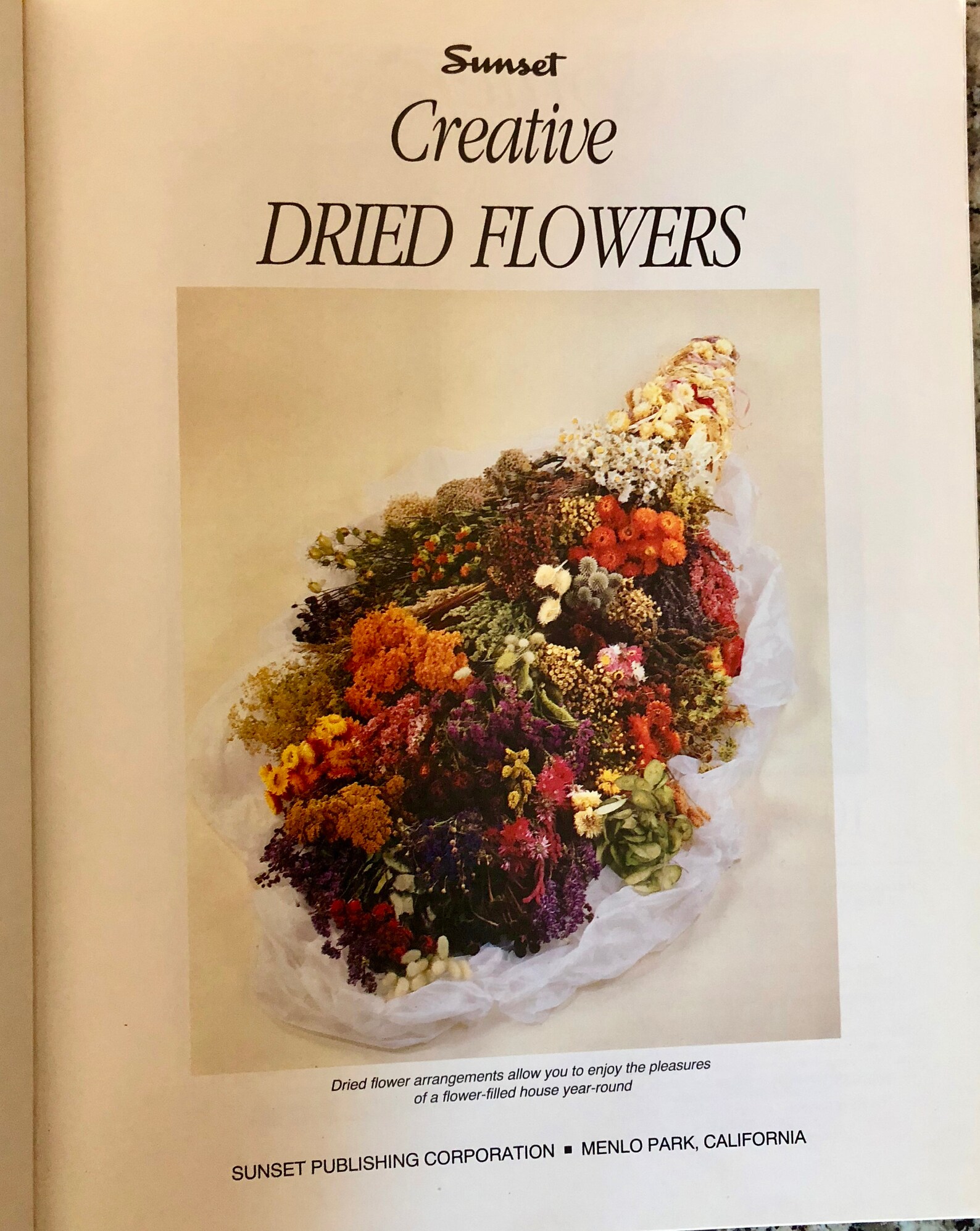 Vintage Book Creative Dried Flowers/ Sunset Publishing First Etsy Italia