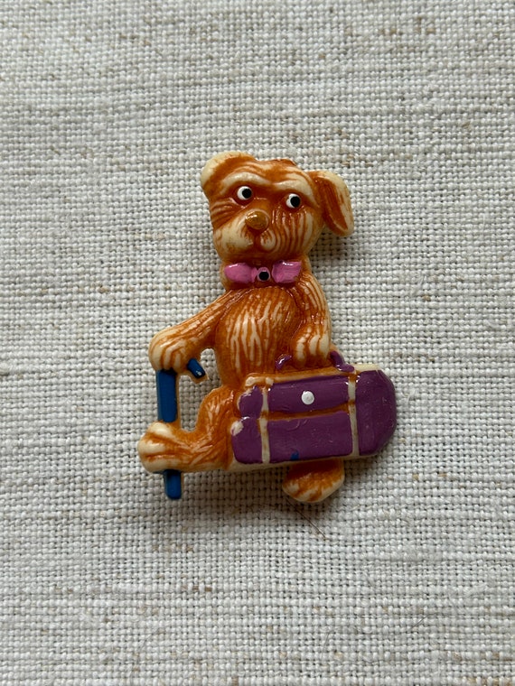 Cute vintage 50's kitsch plastic novelty brooch -… - image 2