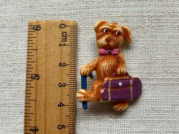 Cute vintage 50's kitsch plastic novelty brooch -… - image 6