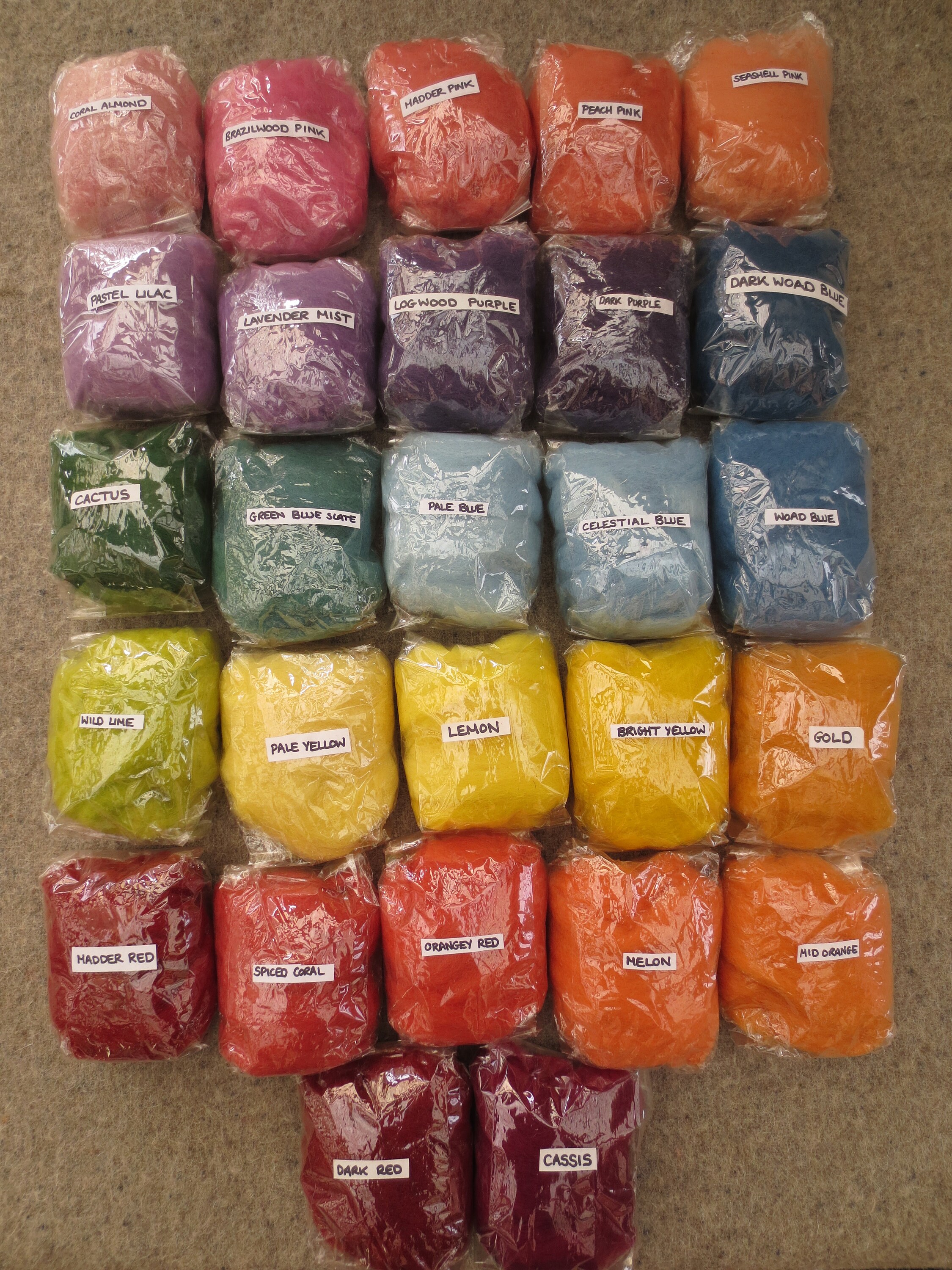 Naturally dyed British Shetland felting wool