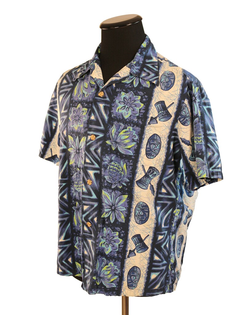 Drums /& Flower Patterned SALE Vintage 1970/'s Ui Point Break Surfer Chic Maikai Hawaii Shirt Big Island Rockabilly Blue Tiki Masks