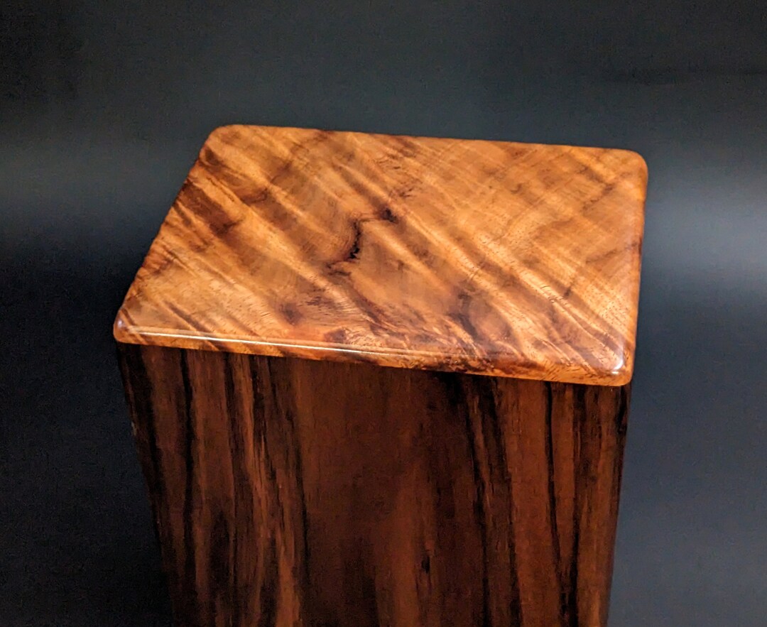 Large Curly Hawaiian Koa Wooden Memorial Cremation Urn... 7wide X 5deep