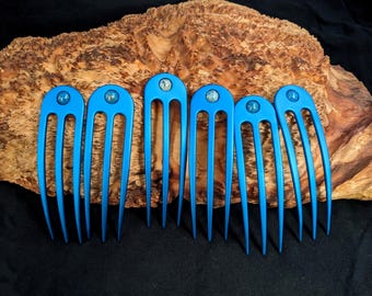 Aqua Anodized Aluminum Matte Finished 3 Prong Hair Fork 4.9" Curved  Unbreakable Waterproof FPL 4" with Blue Agate Cabochon Pin Pic