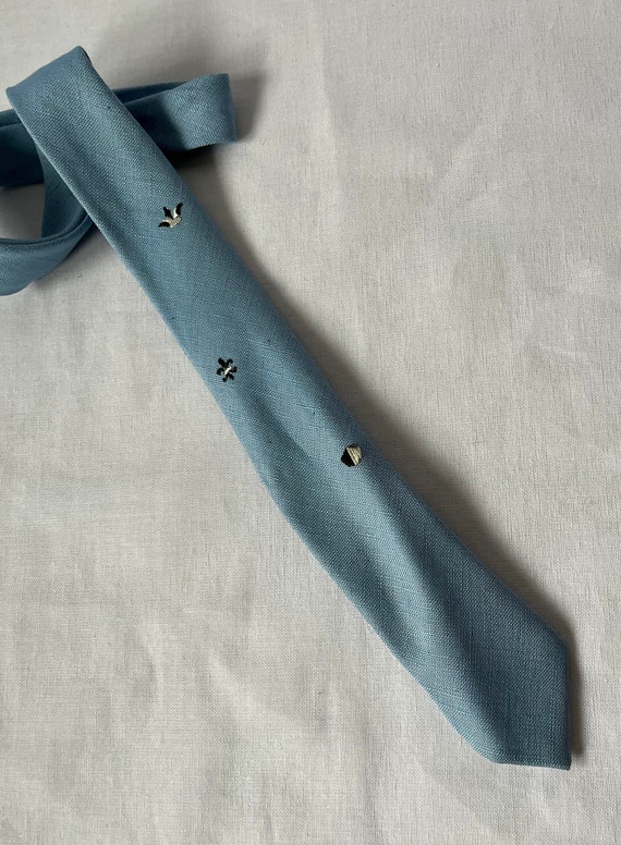 vintage IRISH LINEN necktie skinny 2 1/2" CRESTS … - image 3