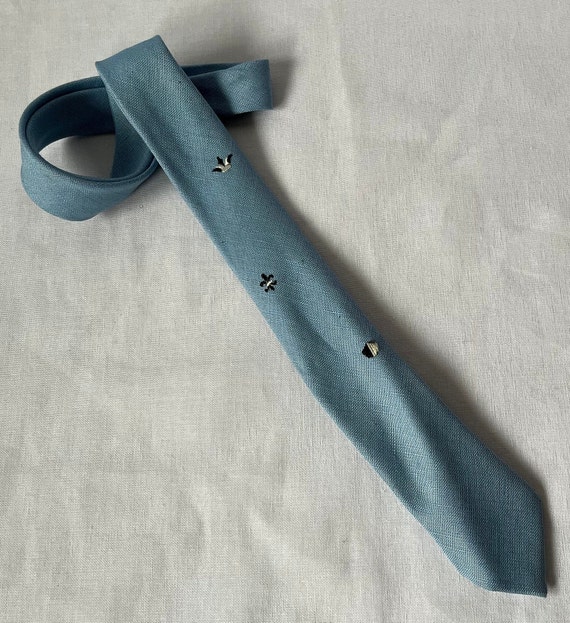 vintage IRISH LINEN necktie skinny 2 1/2" CRESTS … - image 2