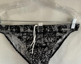 Sunga masculina vintage dos anos 80/90 TRIUMPH SPORT, modelo bikini slip, tamanho M.
