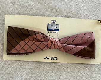 vintage mens SILK bow tie  1940-50s  clip-on MARK of CALIFORNIA