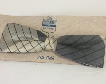 vintage mens SILK bow tie  1940-50s  clip-on MARK of CALIFORNIA