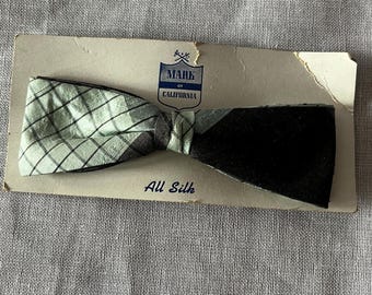 vintage mens SILK bow tie  1940-50s  clip-on MARK of CALIFORNIA