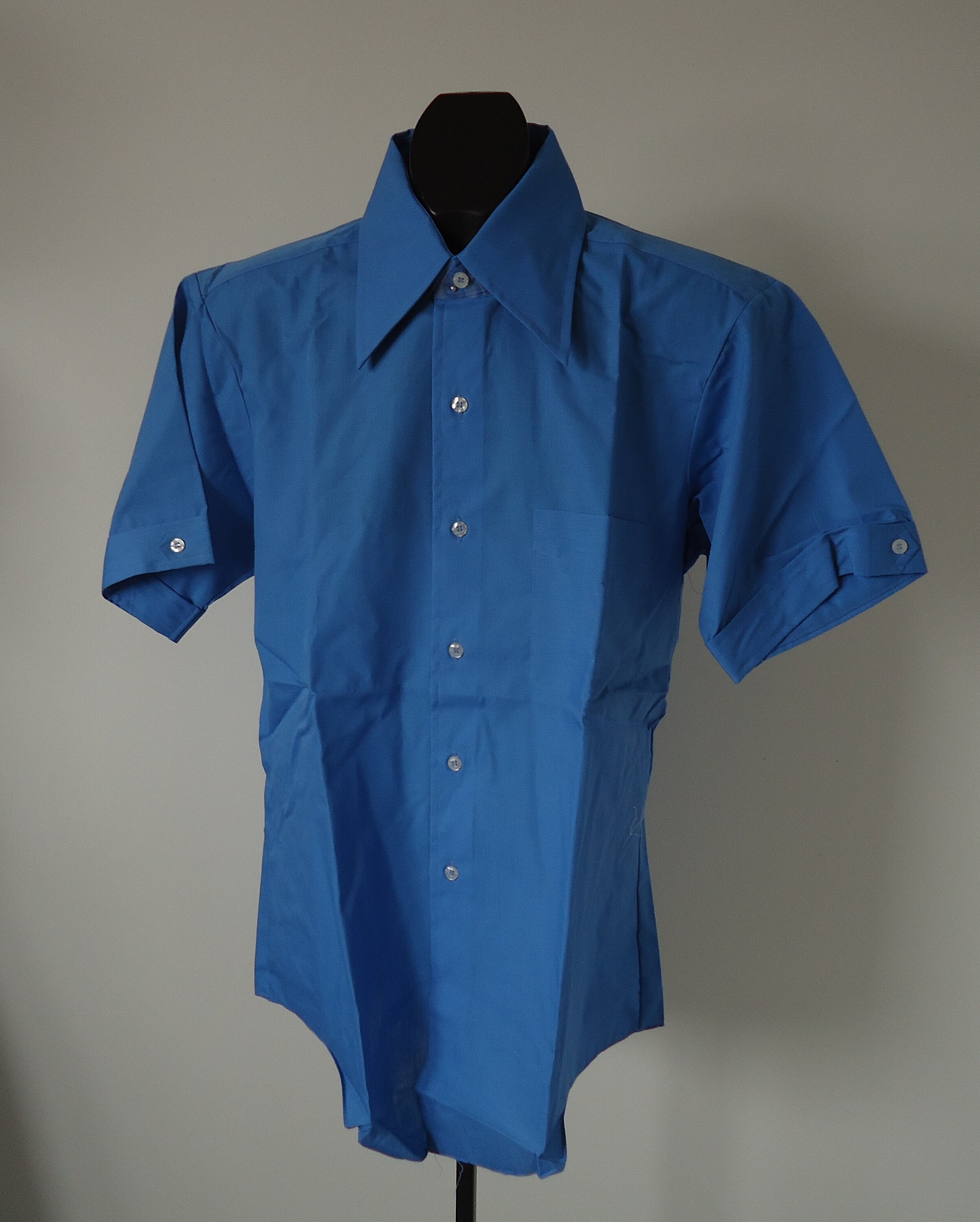 Vintage 70s Mens Shirt 15 Big Collar Marlboro Geek Chic Blue Vintage 70s Mens Shirt 15 Big Collar Marlboro Geek Chic Blue
