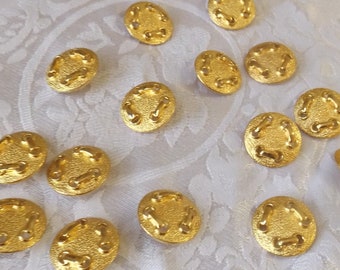 Vintage set of 15 brass filigree buttons . 7/8" in diameter.Excellent condition. Brass material and gold tone.