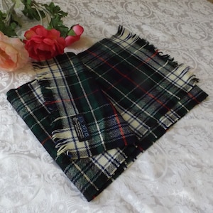 100% Pure New wool scarf / Great Britain/  New old stock/ winter, autumn, spring scarf .Plaid  scarf.New old stock.Gift idea for man