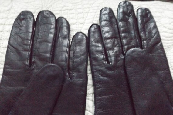 Italian Women's Genuine very soft Leather Gloves … - image 4