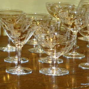 Modern Bamboo Crystal Wine Glasses
