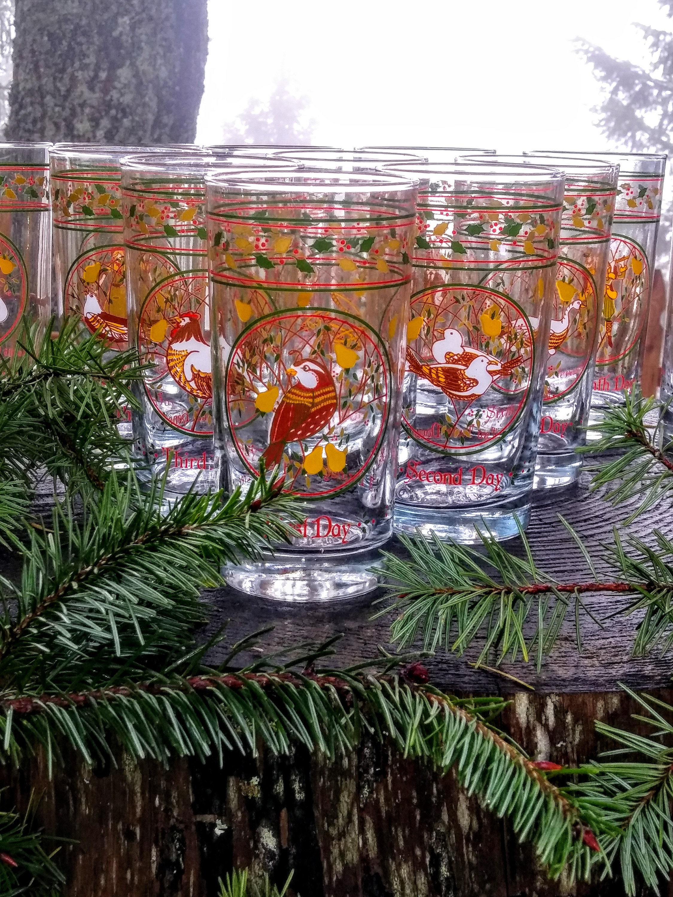 12 Days of Christmas Anchor Hocking set of drinking glasses, vintage  holiday tableware