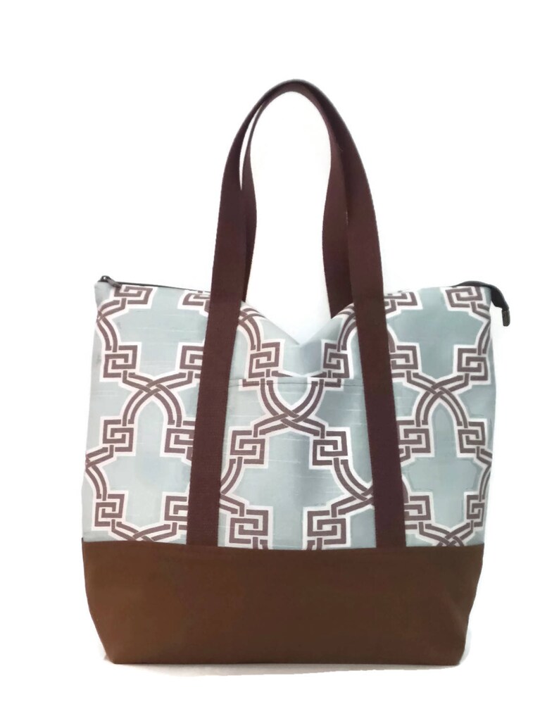 zippered tote bag for travel