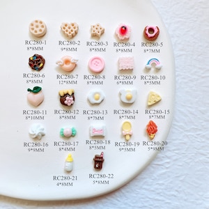 30 pcs Mignon Gâteau De Bande Dessinée Arc-en-ciel Pêche Oeuf Bonbons Forme Résine Décoration Nail Art Décorations RC280