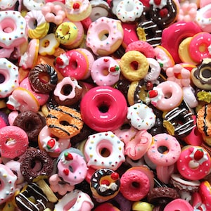 1bag Resin Randomly Mixed Donut Cake Dessert Craft Cabochons for Phone Case Fram Hair Bands Mini Decorations 30052