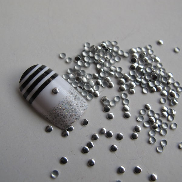 S-32 200pcs Cute 2mm Silver Round Metal Stud Decoration Nail Art decoration