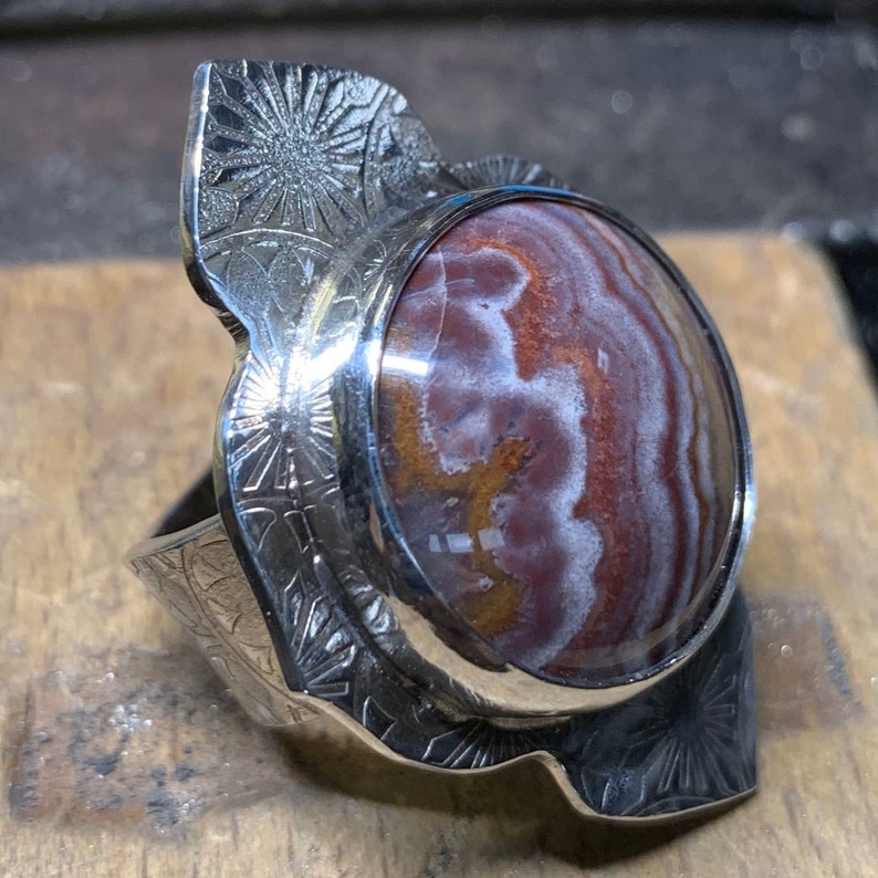 Lotus ring