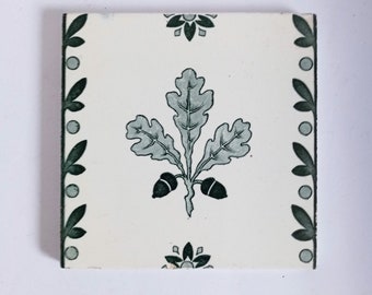 Kachel, vintage, original Meissen, grün weiß, Größe L 14,5 x B 14,5 x T 1 cm