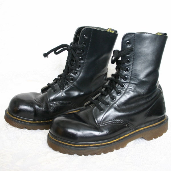 Vintage Black Leather Dr. Martens Air Wair England Lace up Boots women US 5 - 6 Boy