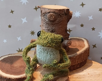 Hand knitted pocket frog green alpaca yarn